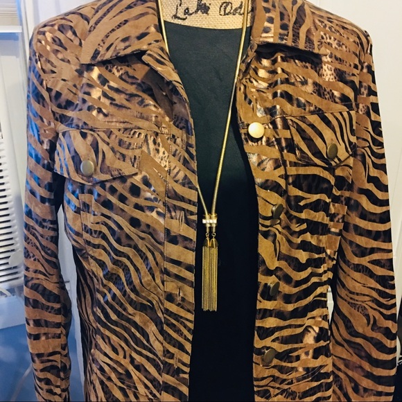 Jacket - Picture 3 of 7